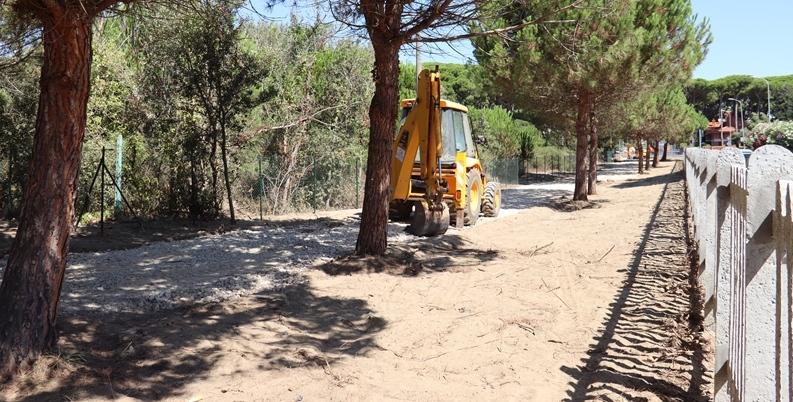 Dalla nuova Ciclilandia un percorso pedonale che porta al parcheggio 