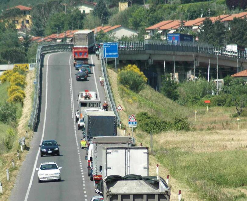 Per tutto agosto senza treni e ora chiude  la variante 