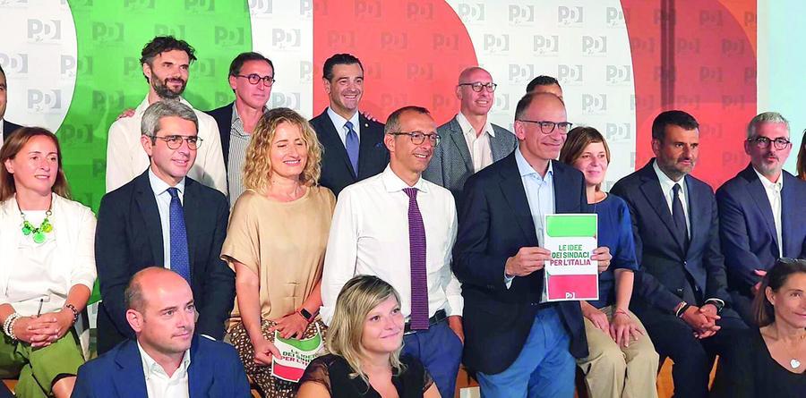 Letta gioca la carta dei sindaci: «La vostra agenda per il Paese»