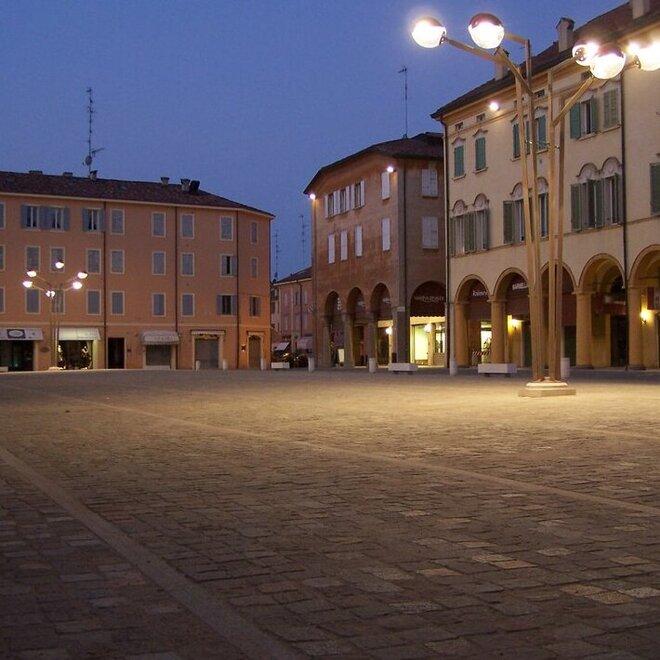 Carpi. «Siamo noi le vittime dei locali da dieci anni» Il comitato di piazza Garibaldi replica a Righi 