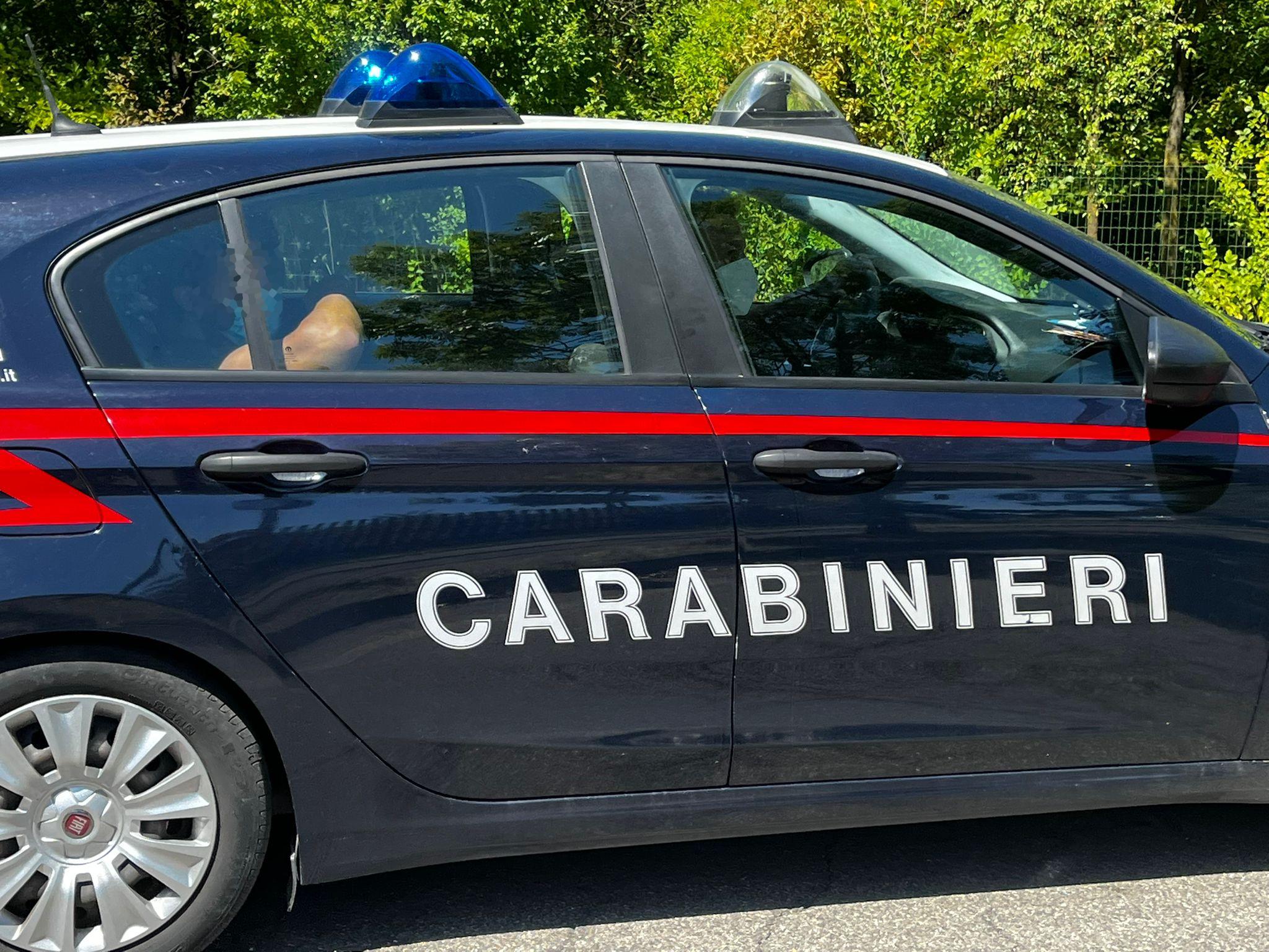 Massa Finalese La relazione pericolosa tra il 46enne e la 49enne Dopo le botte, il divieto di avvicinamento