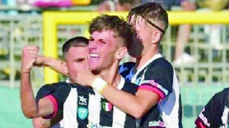 
	Nella foto l&rsquo;esultanza di Gian Marco Tomei e dei suoi compagni<br />
	&nbsp;

