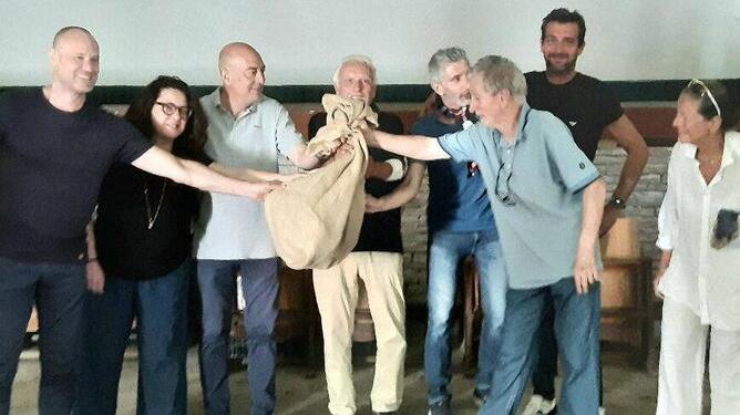 Il paese della Bugia posa la “prima balla” per la nuova vita del suo ex cinema