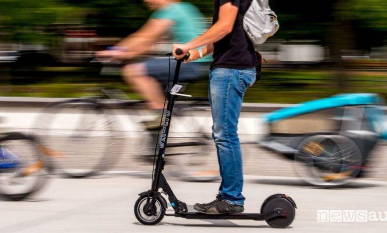 
	Un 18enne &egrave; stato fermato in tangenziale col monopattino

