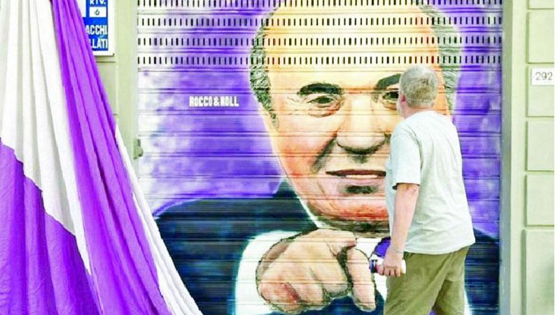 
	La saracinesca del Bar Gianni &egrave; dedicata al presidente Rocco Commisso
