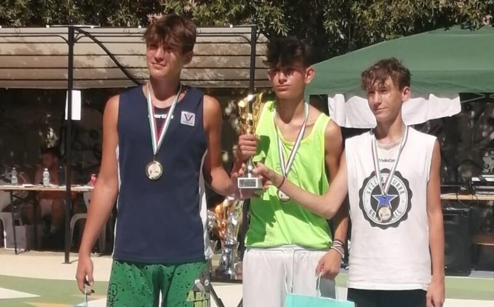 Matteo Fei, Dario Draghetti e Alessandro Tanganelli: i tre amici a settembre disputeranno la finale nazionale di basket 3x3