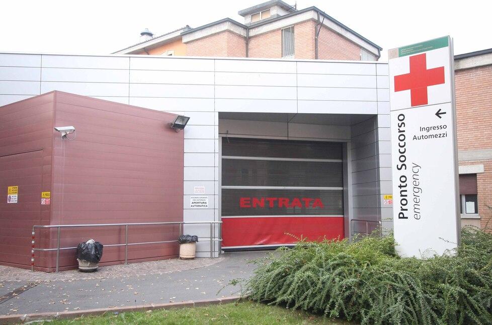 Rossi e i consiglieri Pd sul Magati «Mancano i medici, inutile la raccolta firme»
