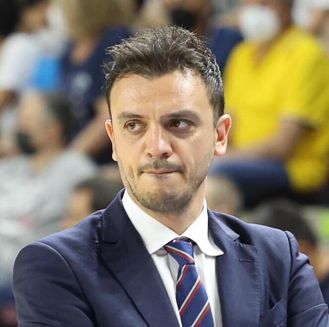 Coach Nicola Brienza