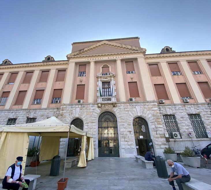 Arriva anche a Livorno il vaiolo delle scimmie, ricoverato un giovane 