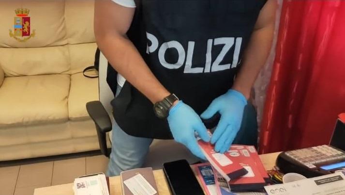 Chiusi due centri massaggi per sfruttamento della prostituzione a Cagliari