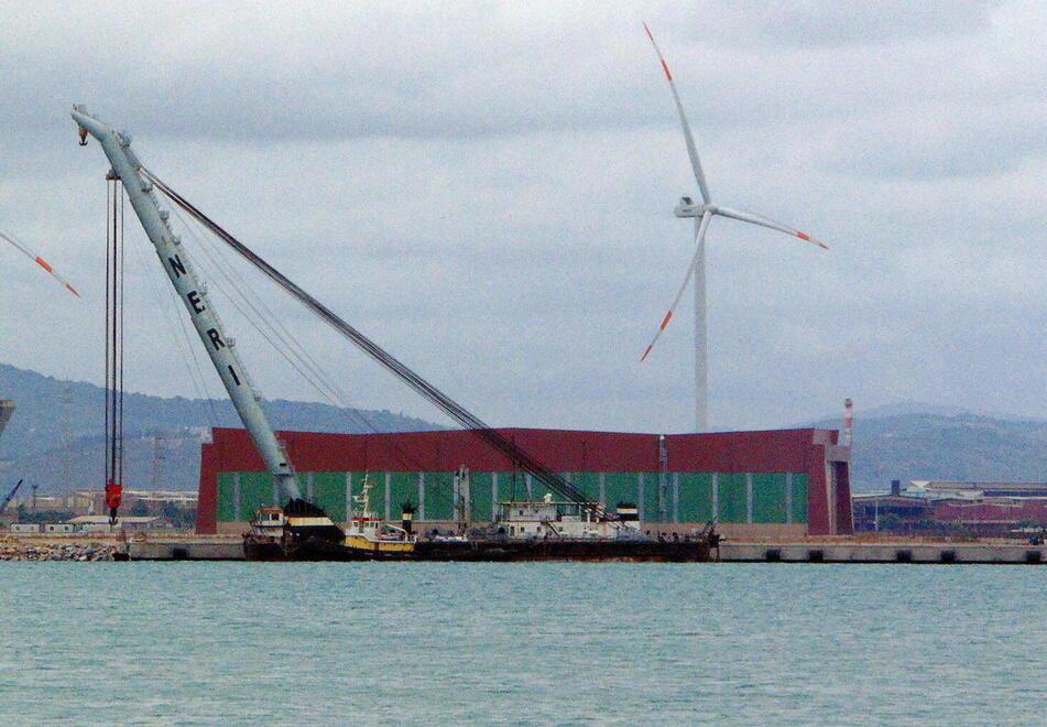 Rigassificatore, Pim rischia di doversi fermare: l’azienda chiede delle garanzie 