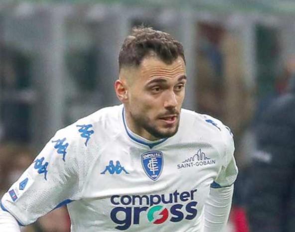 
	La Fiorentina ha proposto a Milenkovic un contratto per altri tre anni a tre milioni di euro netti a stagione


