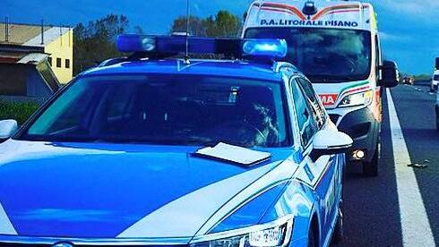 Sul posto sono arrivate le ambulanze della Palp e della Svs e una volante della polizia