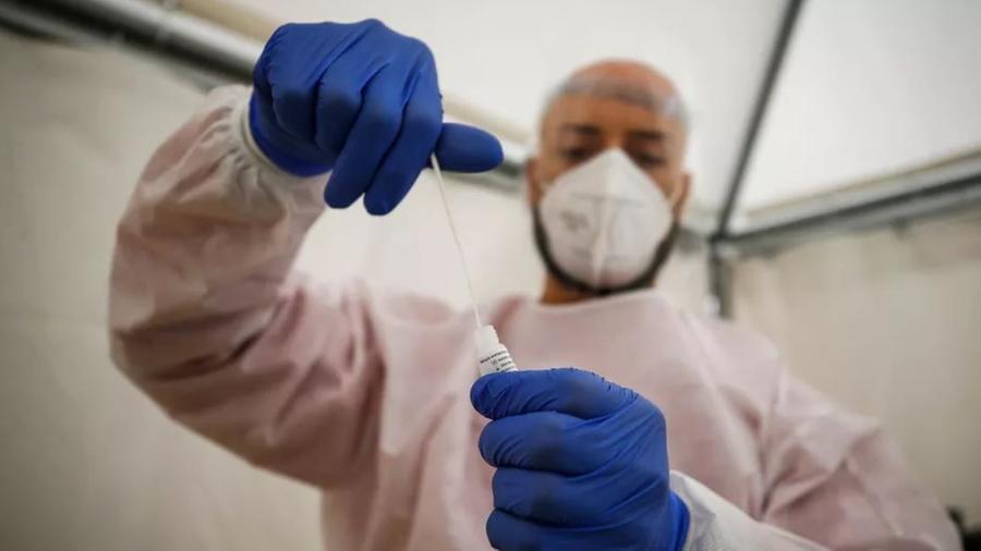 Coronavirus, un decesso e altri sette ricoveri nel Ferrarese