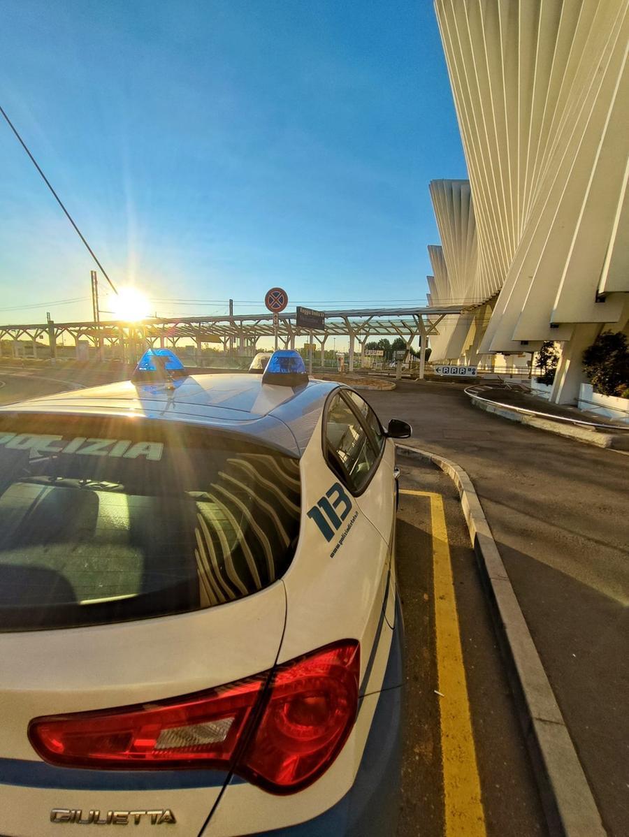 
	Una pattuglia della Squadra Volanti alla stazione Mediopadana

