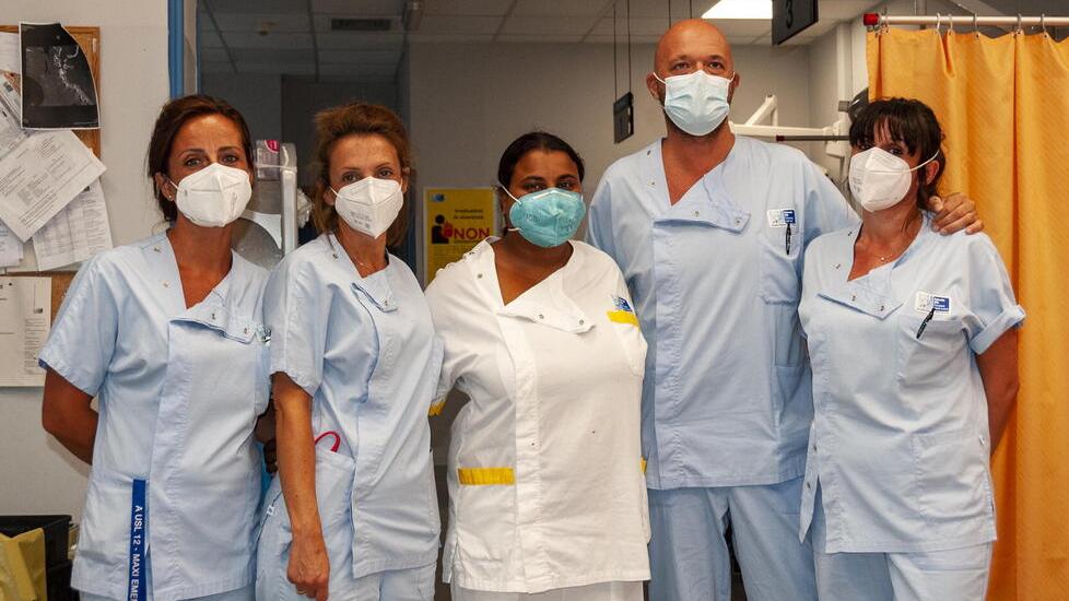 Versilia, pronto soccorso con accessi da record. Il primario: «Ecco come stiamo reggendo»