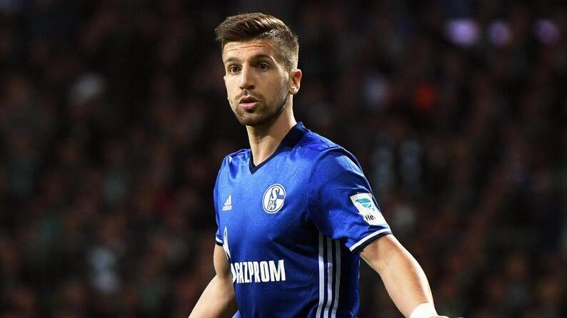 La Fiorentina propone Nastasic (con lo sconto) per regalare Nedim Bajrami a mister Italiano