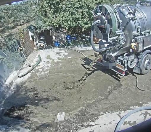 Castiglioncello, fiume di liquami gettati nel tombino: primi patteggiamenti 