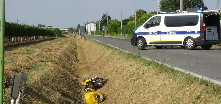 Solarolo, scontro auto-moto: muore 44enne di Filo