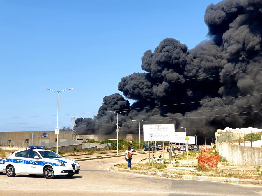 
	L'incendio a Truncu Reale (foto Ivan Nuvoli)


