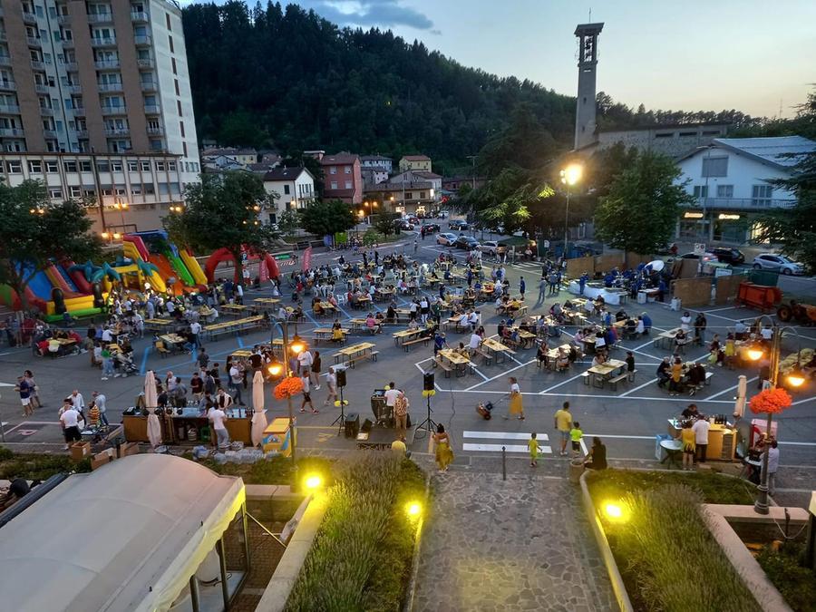 
	Animazione in piazza Gramsci a Castelnovo Monti

