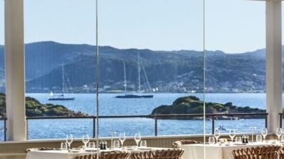 A Baja Sardinia ecco il resort di lusso “7Pines” 