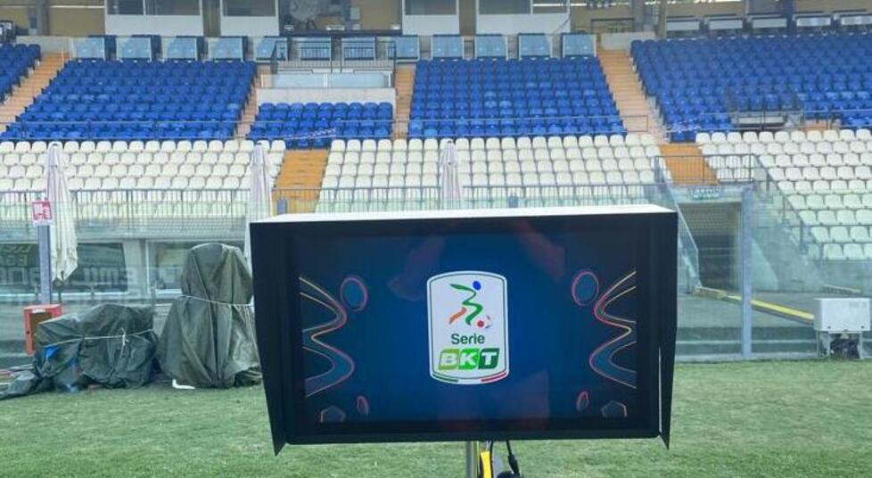 Il Var fa il suo debutto al Braglia Fischia l’avvocato Aureliano di Bologna