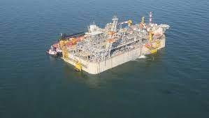 Rigassificatore di Piombino, l’iter procede: «Monitoraggio esteso in mare»