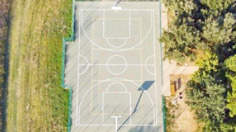 
	Il campo da basket di Colonica a Certaldo

