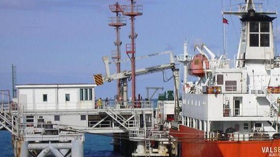 Rigassificatore, il Comune di Piombino: “Documentazione di Snam incompleta, così l’iter è improcedibile”