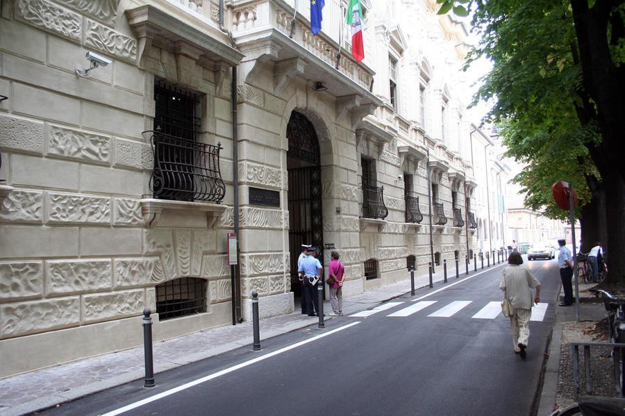 
	Scagionati Zangari, Floro Vito e Vulcano

