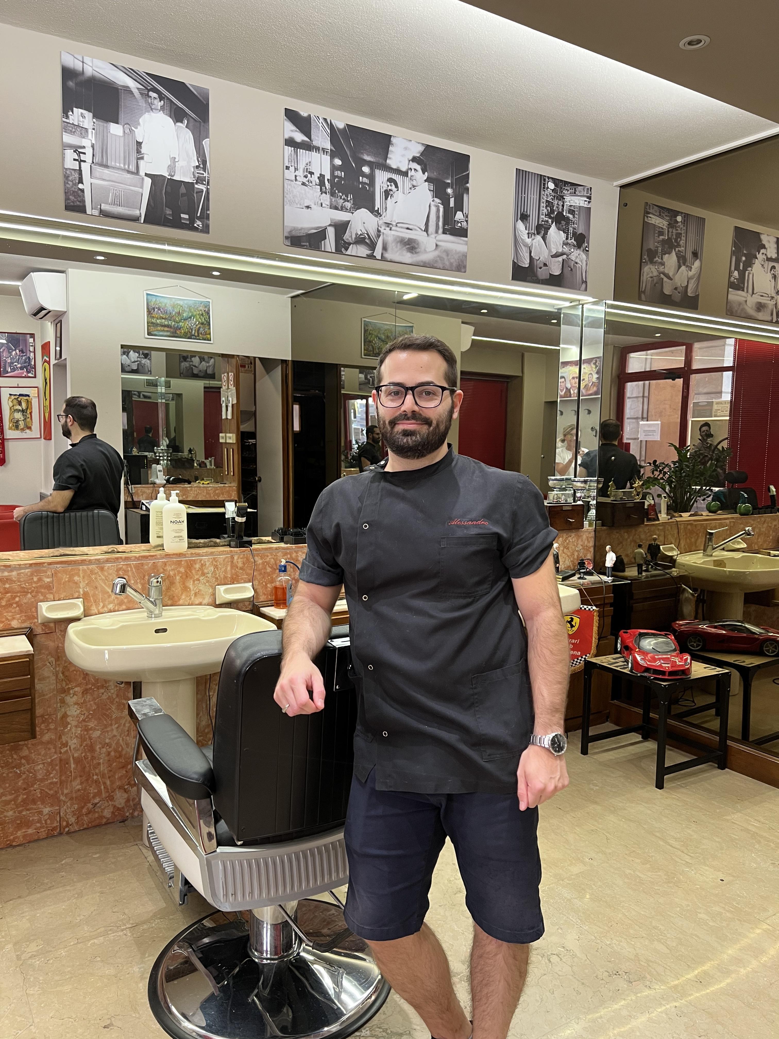 Modena Il barbiere del Drake chiude un mese E Alessandro reciterà nel film di Mann 
