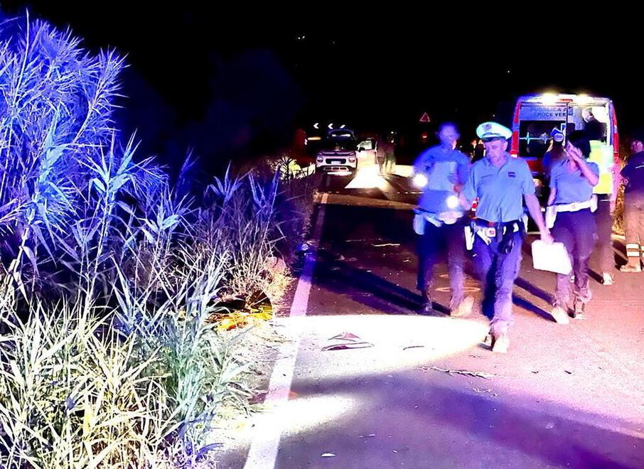Le immagini del luogo dell’incidente in via Valdibrana (foto Nucci)