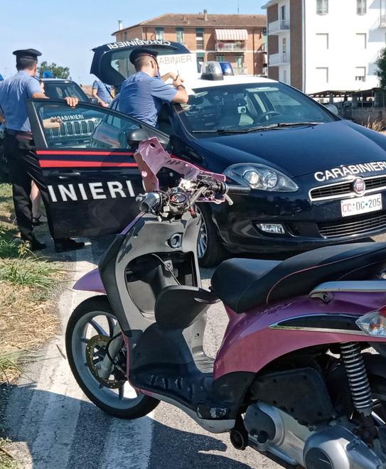 Comacchio, con lo scooter contro l’auto 