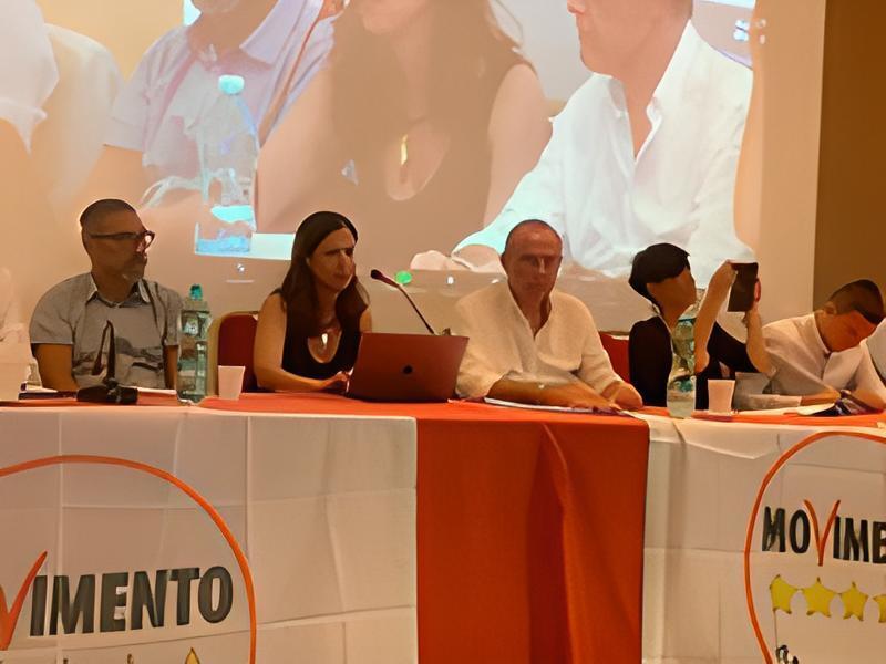 Scontro fra i big sardi dei 5 stelle per un posto alla Camera