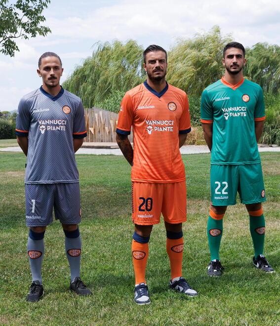 Battistero e S. Giovanni Fuorcivitas. Ecco cosa c’è nelle maglie arancioni 