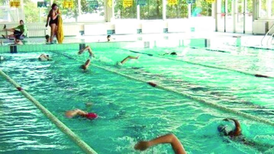 La riapertura della piscina posticipata a inizio dicembre