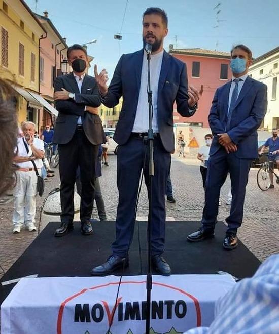 Modena, verso il voto Il 5 Stelle Veronesi tenta il colpaccio: «Io mi propongo, abbiamo qualità»