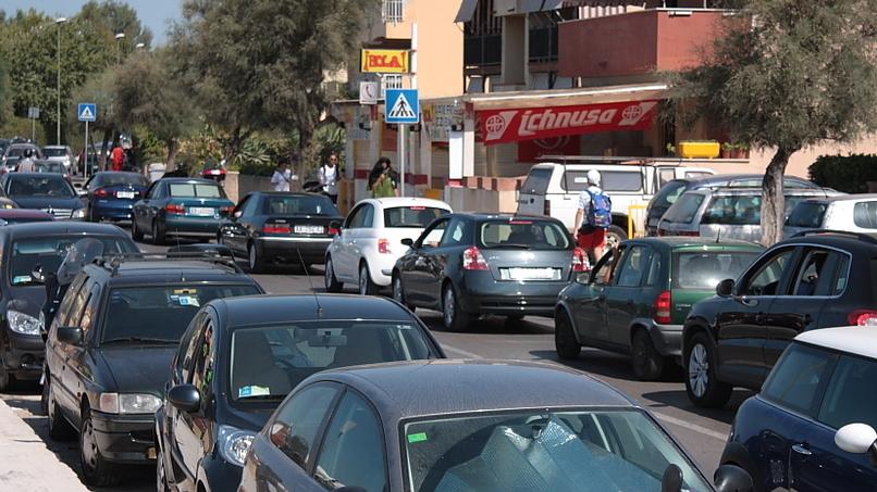 Un Ferragosto da record manda il traffico in tilt ad Alghero