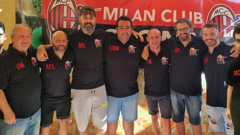 Nella foto, i ragazzi del Milan Club di Cecina (foto Falorni/Silvi)