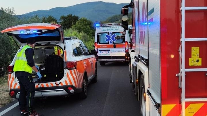 I mezzi di soccorso subito dopo l’incidente mortale di due giorni