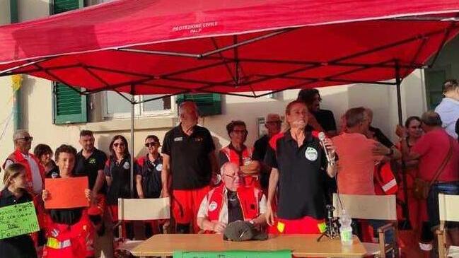 Un presidio a sostegno della Palp a Marina di Pisa