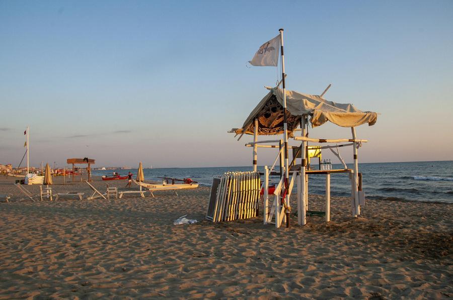 Due bagnanti morti in pochi minuti a Lido di Camaiore