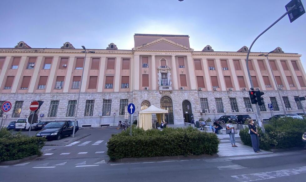 Ha il vaiolo: prima in ospedale, poi dimesso. «A casa Asl mi ha abbandonato»