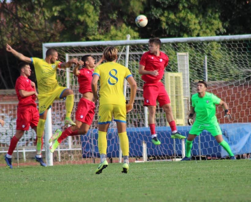 Carrarese, di nuovo in campo domani alle 18 contro l’Arezzo