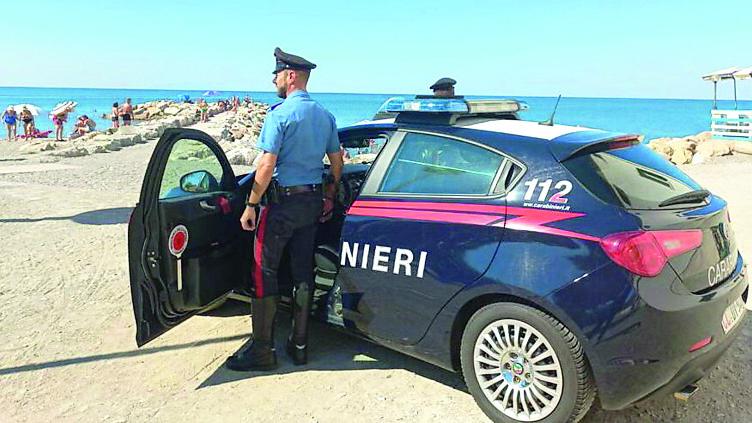 Litiga con il vicino e lo chiude a chiave in casa: liberato dopo un’ora dai carabinieri