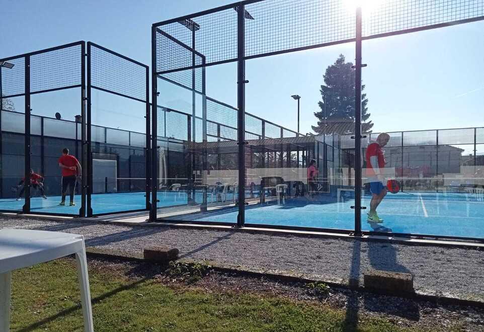 Padel mania, 13 campi in Lucchesia E altri dieci sono in costruzione