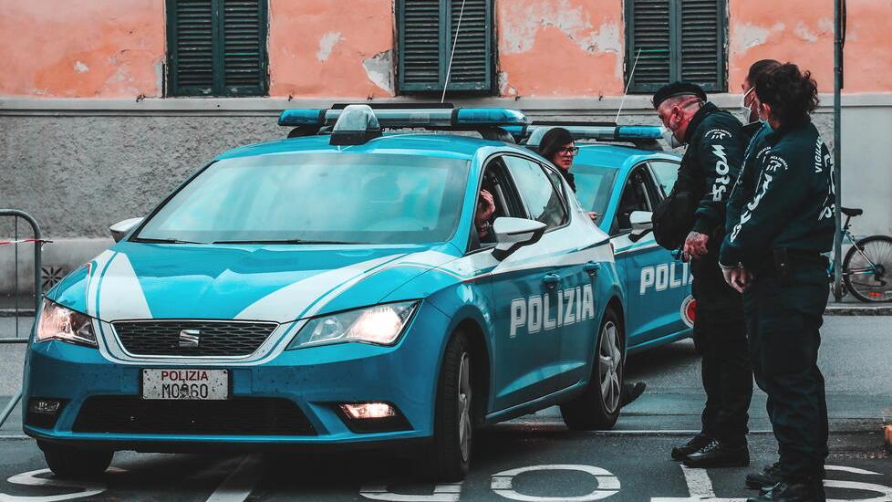 Due volanti all'ospedale (foto d'archivio)