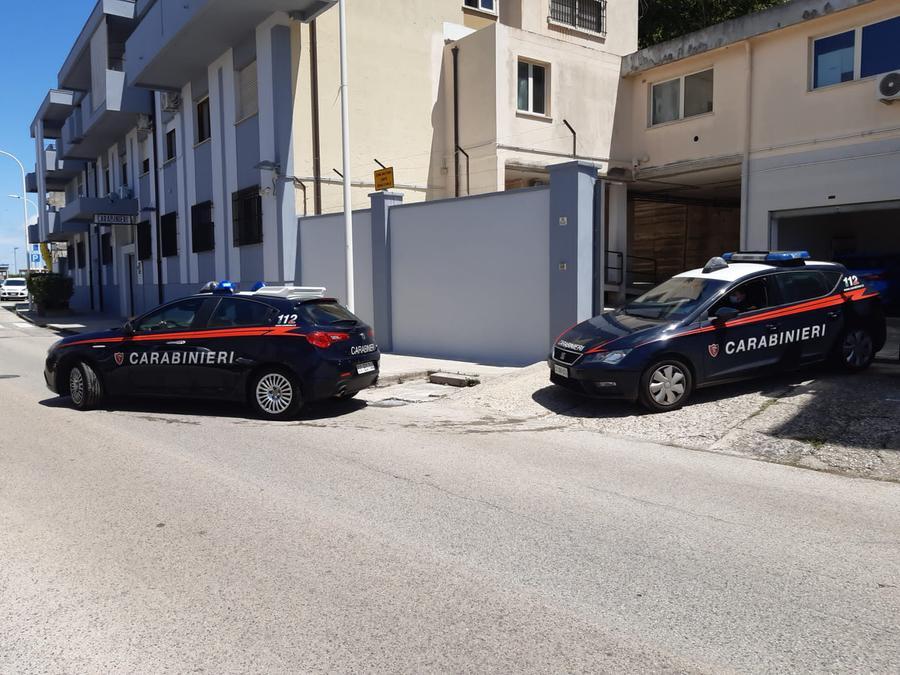 Spacciavano droga anche ai ragazzini, blitz dei carabinieri a Bonorva: 3 arresti