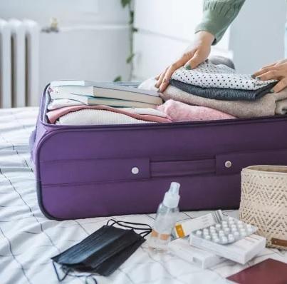Dal disinfettante ai farmaci salvavita I consigli dell’Ausl per viaggiare sicuri
